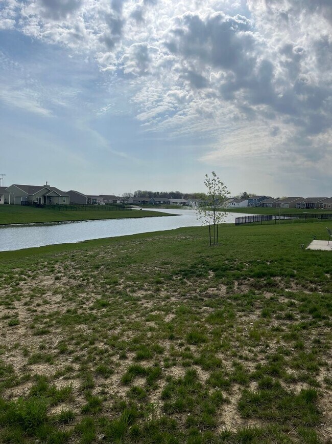 Building Photo - Fieldstone at the Crossing…3 Bedroom 2 Bath