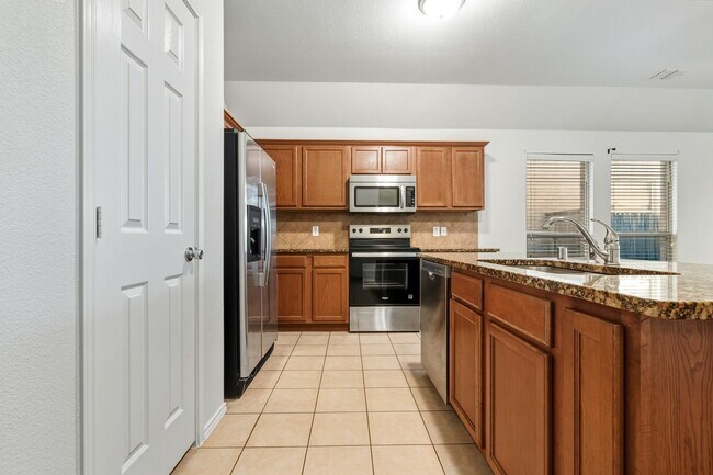 Building Photo - Welcome Home 3-2-2 Melissa ISD