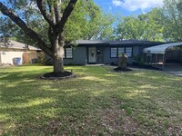 Building Photo - 5009 Post Oak Ln