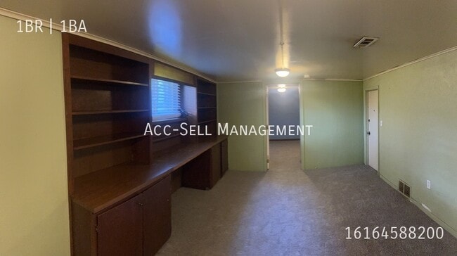 Building Photo - 1571 Plainfield Ave NE
