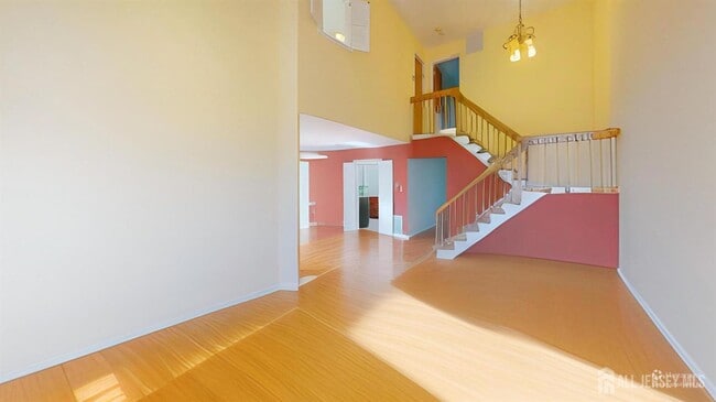 Building Photo - 157 Willowbrook Dr