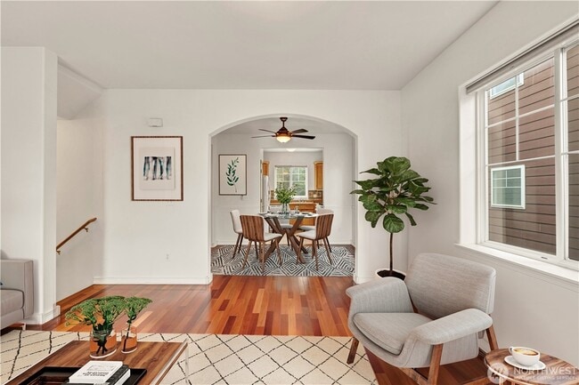 Building Photo - 15310 14th Ave W