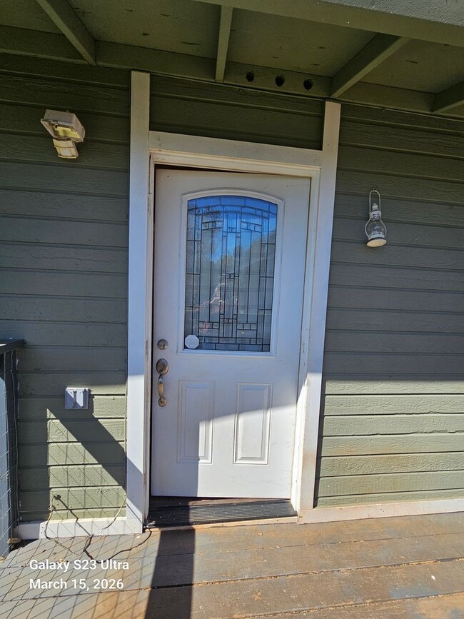 Building Photo - 19141ravenhillroad.is4lease.com