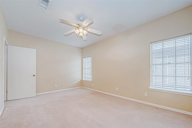 Building Photo - 7337 Regency Square Ct