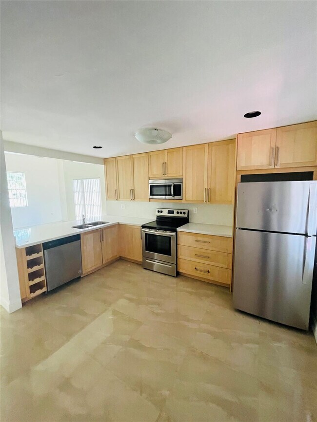 Building Photo - 13976 Langley Pl