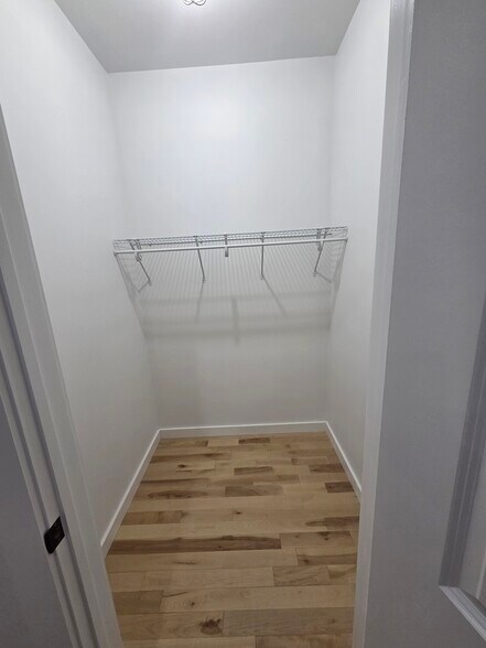 Building Photo - 13 Voorhees St