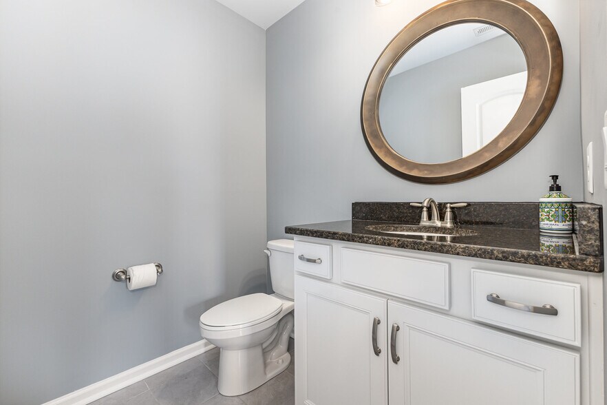 Building Photo - 6225 Majesty Ct