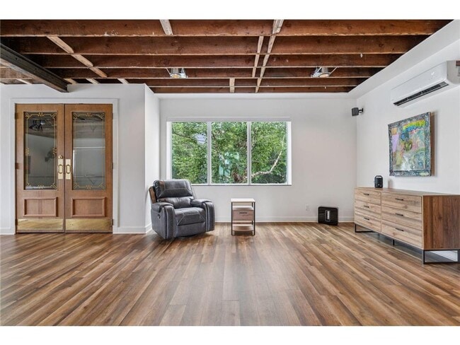 Building Photo - 1290 Snelling Ave N