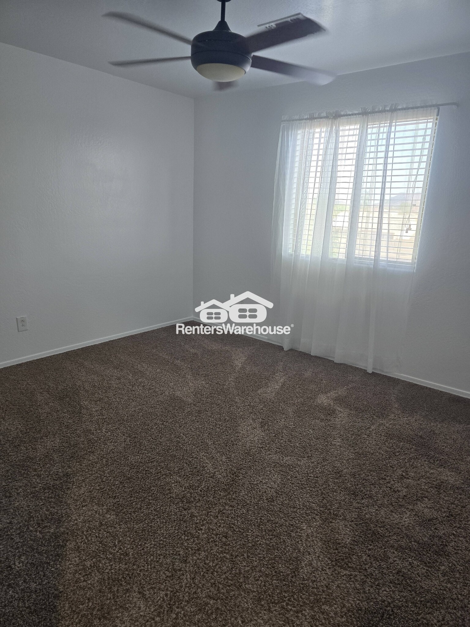 Building Photo - 5545 W Buckskin Trail