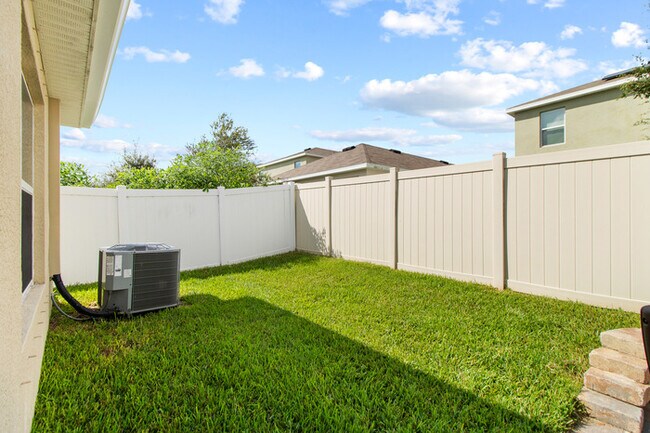 Building Photo - LIKE NEW Home For Rent in Southfork Lakes!