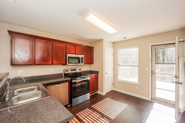 Building Photo - 316 Lauren Dr