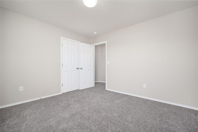 Building Photo - 11744 NW 99th Ter