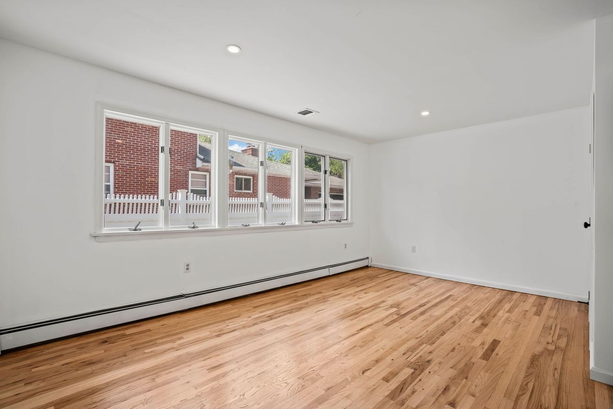 Building Photo - 17 Edgar Ct