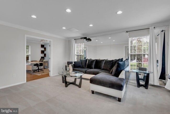 Building Photo - 1402 Bermuda Dunes Ct