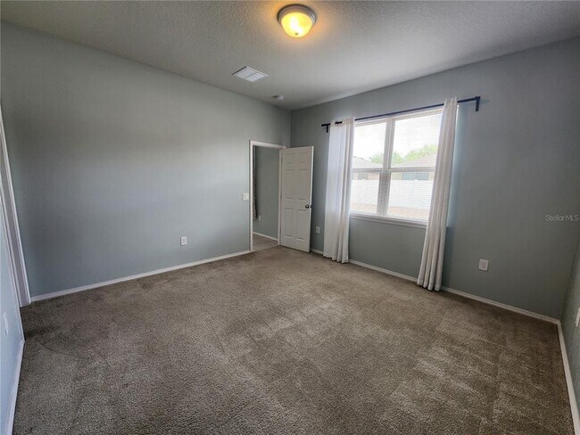 Building Photo - 15734 Stone House Dr