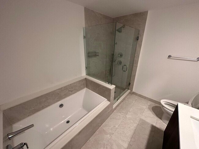 Building Photo - 488 NE 18th St