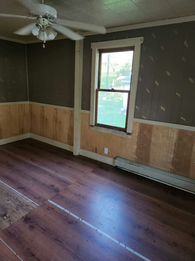 Building Photo - 701 Mino Dr