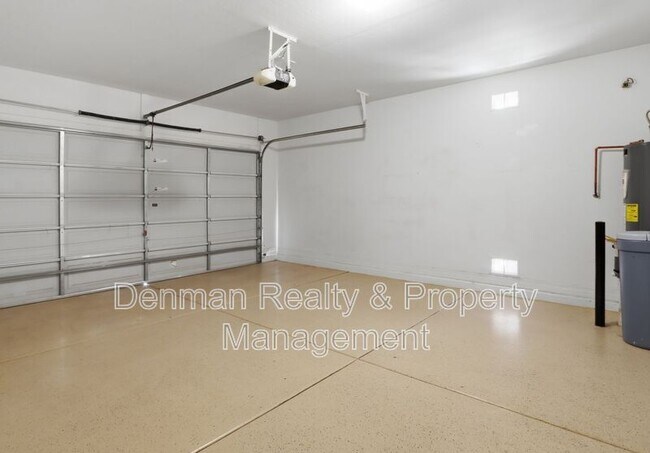 Building Photo - 3146 E Coconino Dr