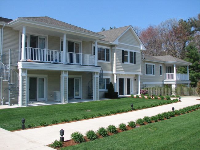 Building Photo - Courtyard At Westgate