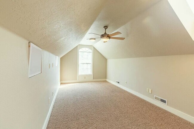 Building Photo - Beautiful 3 bed 2 bath Meridian home in th...