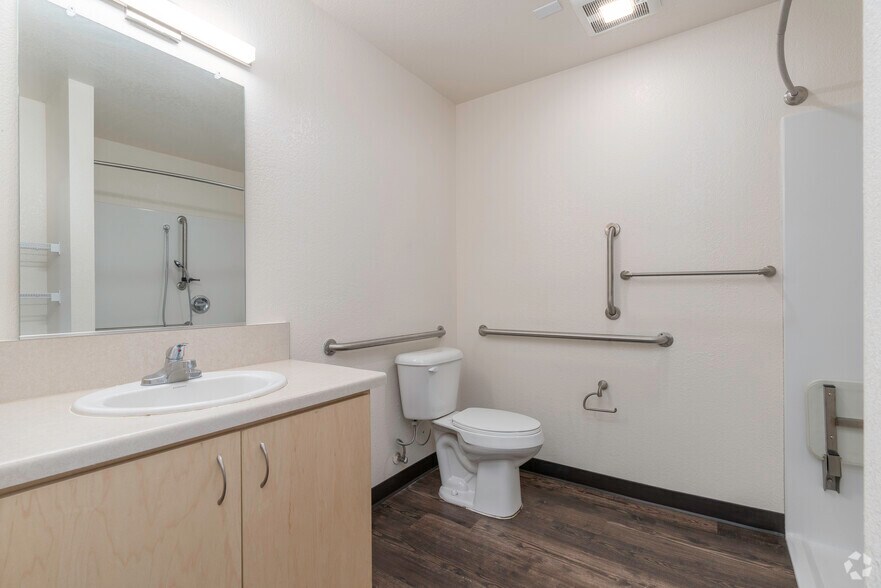 3BR, 2BA - 1,126SF ADA Secondary Bathroom - Gateway Commons