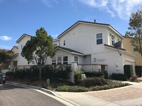 Building Photo - COASTAL LIVING IN A COUNTRY CLUB ENVIRONMENT.