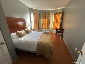 Building Photo - 83 Hallock St