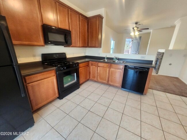 Building Photo - 4258 E Wading Pond Dr