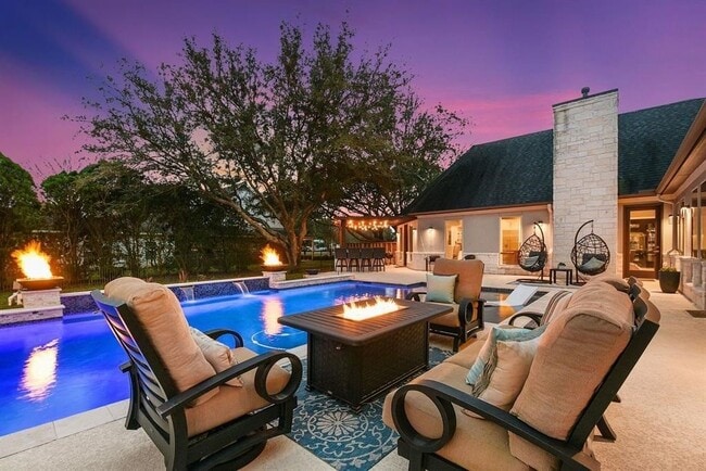 Building Photo - 2911 S Saddlebrook Ln