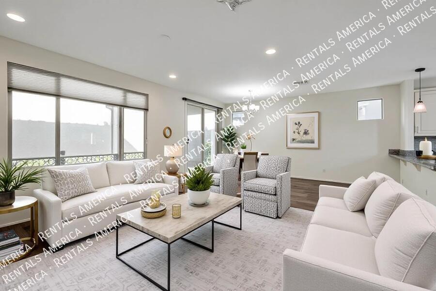 Building Photo - 1540 N Balboa