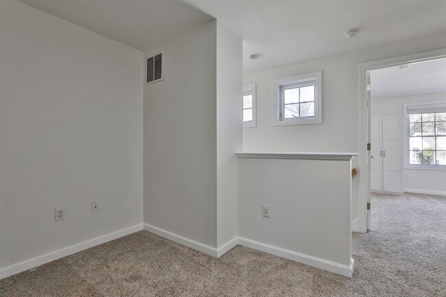 Building Photo - 92 Barrington Ave