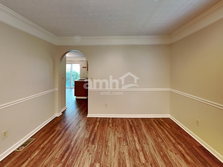 Building Photo - 4906 Bixby Ridge Dr E