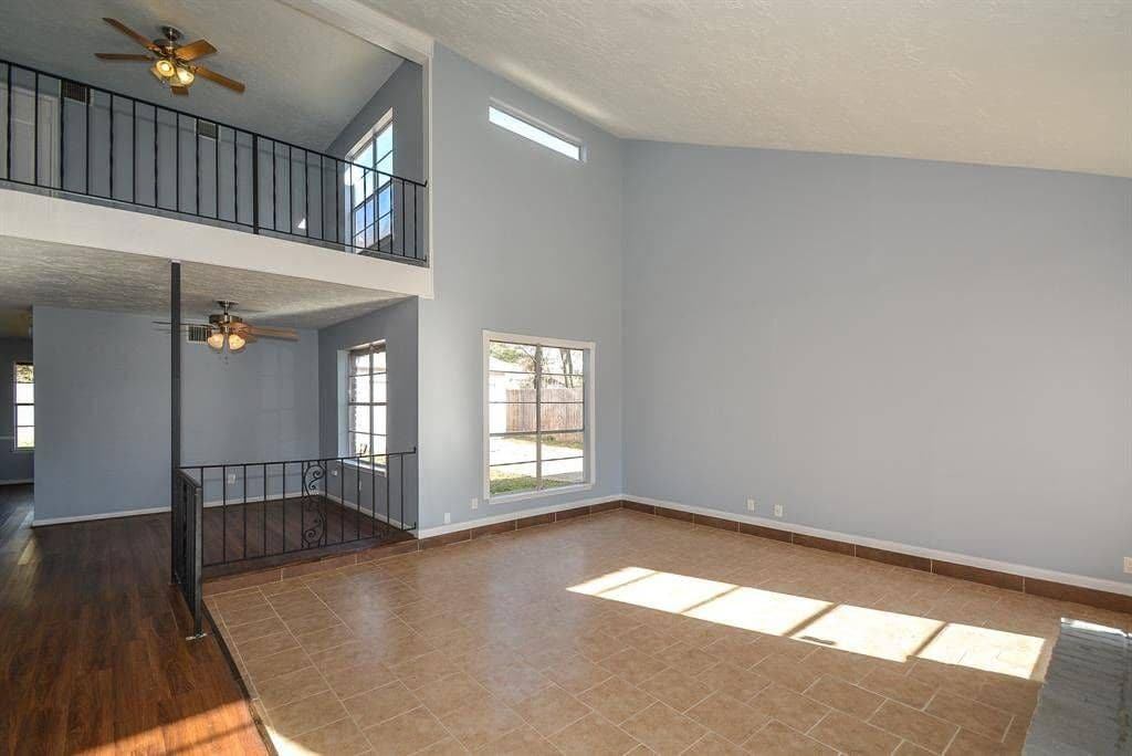 Building Photo - 22722 Fincastle Dr