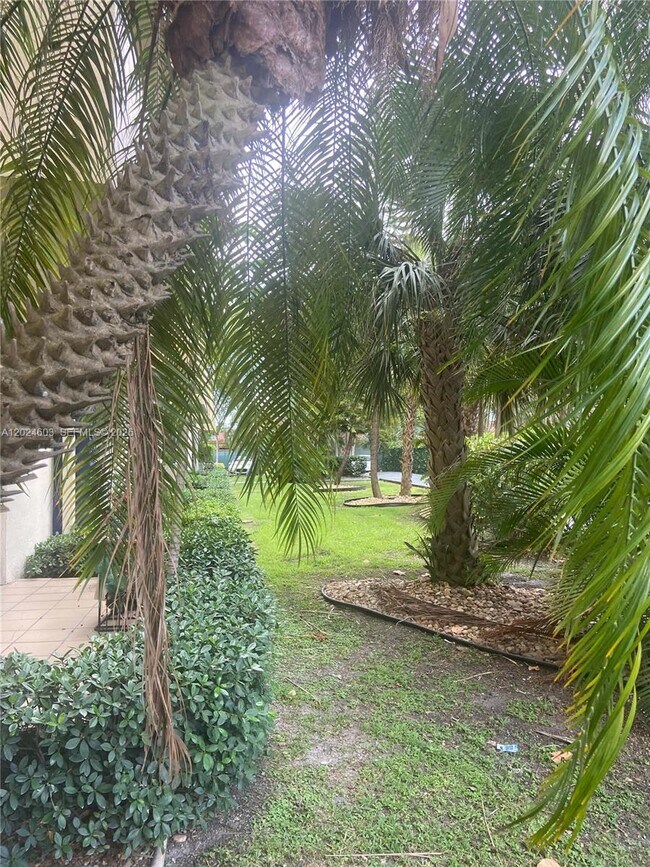 Building Photo - 4550 NW 9th St