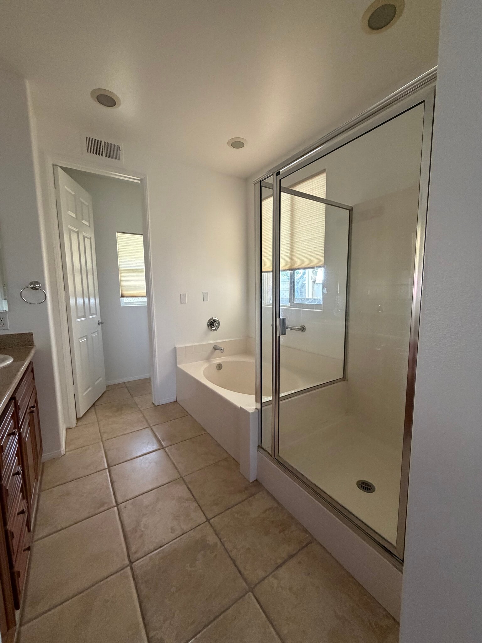 Building Photo - 48638 Barrymore St