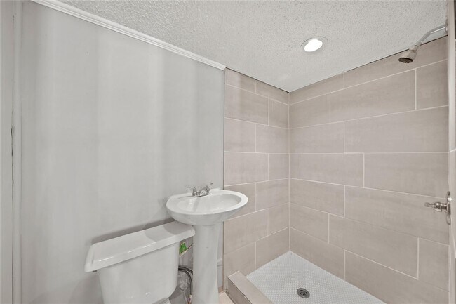 Building Photo - 2835 Dragonwick Dr