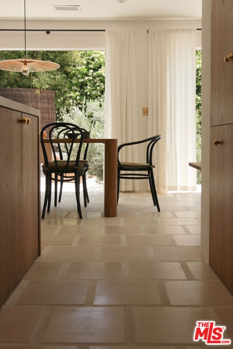 Building Photo - 349 Stowe Terrace