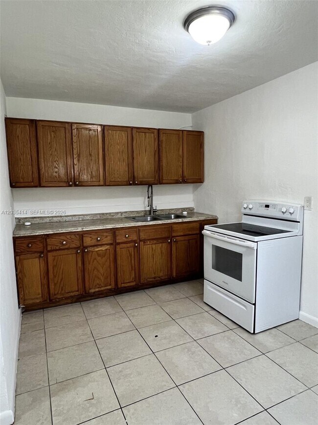 Building Photo - 1754 NW 45th St