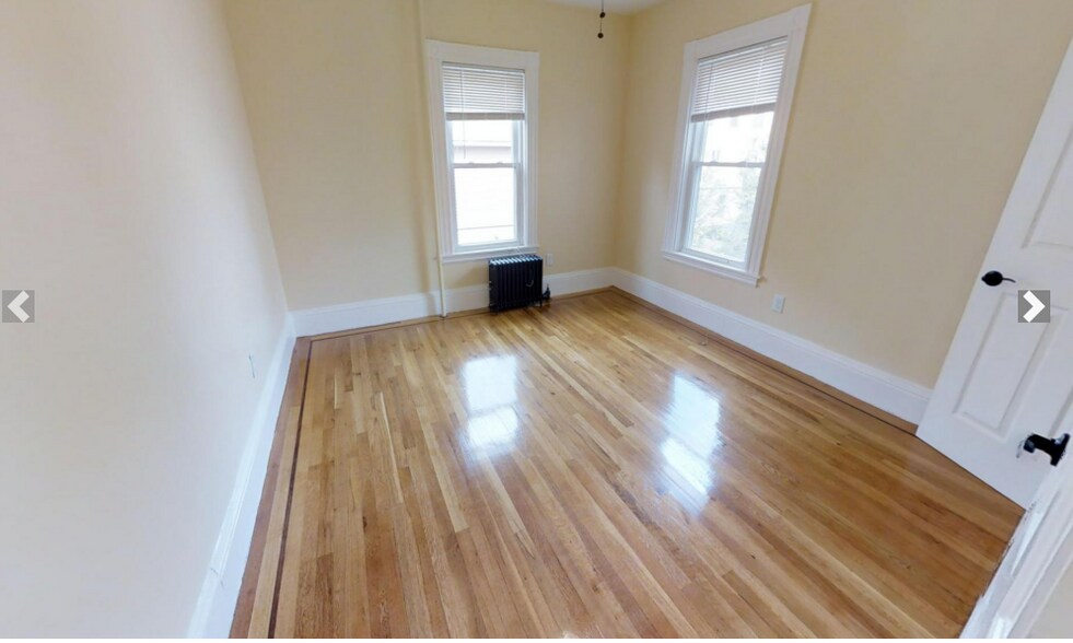 Building Photo - 42 Gorham St