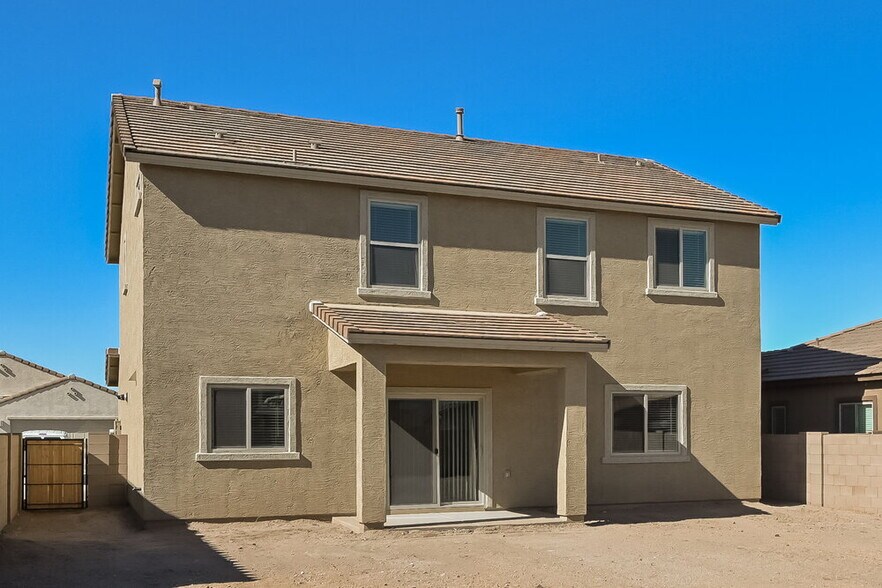 Building Photo - 10854 W Claxton Dr