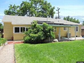 Building Photo - Available Mid-April – Beautiful 3 Bedroom Home on Hunter Lake Drive