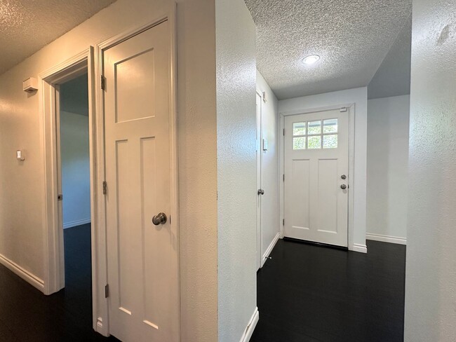 Building Photo - Rambler Retreat – Style, Space, and Steila...