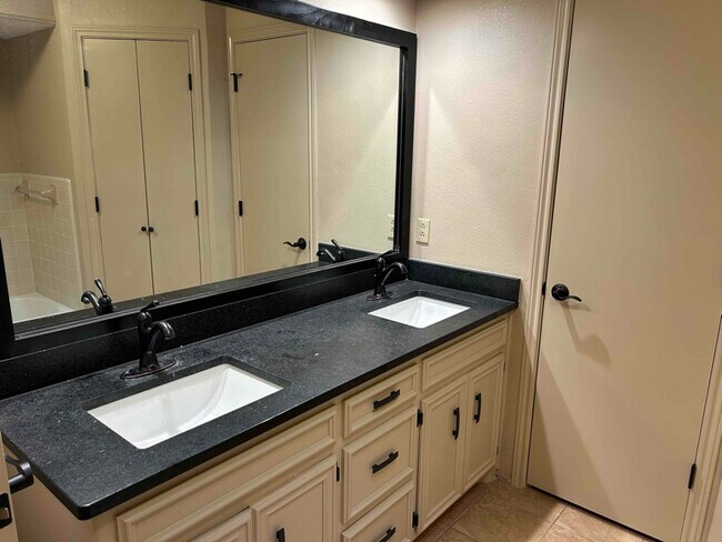 Building Photo - 4616 65th St