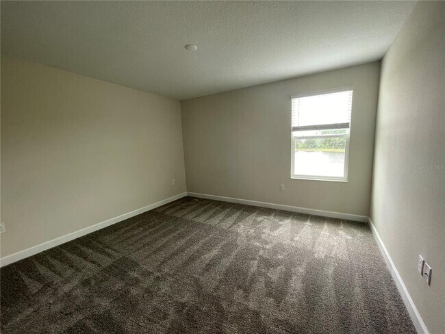 Building Photo - 11029 Robert Frost Dr