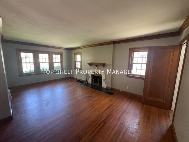 Building Photo - 2809 43rd St