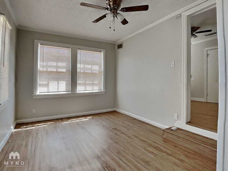 Building Photo - 2216 28th St