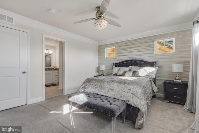 Building Photo - 11411 Tolkien Ave