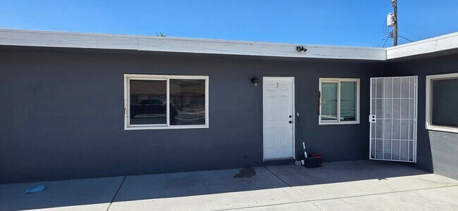 Building Photo - 2539 Statz St