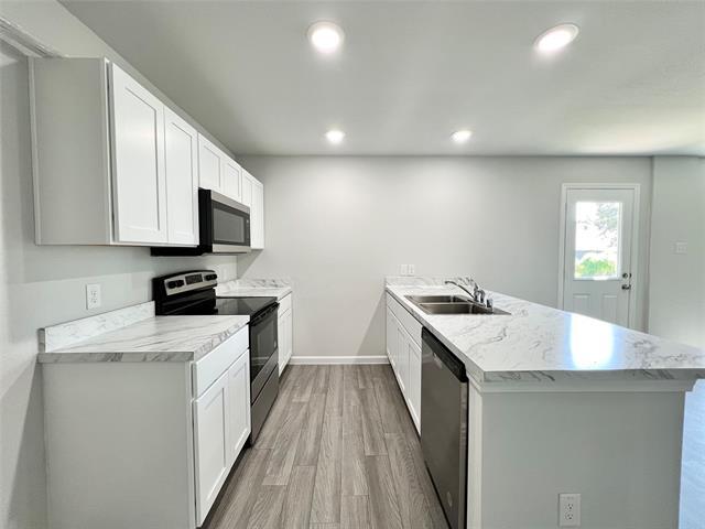 Building Photo - 119 Peace Lily Wy