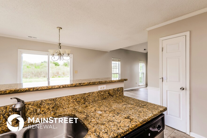 Building Photo - 5813 Bridgeway Dr